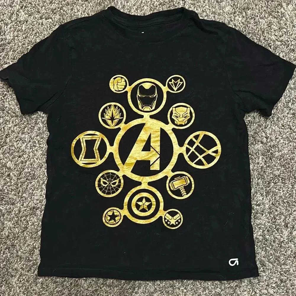 EUC Boys GapFit Avengers T-shirt, Size M